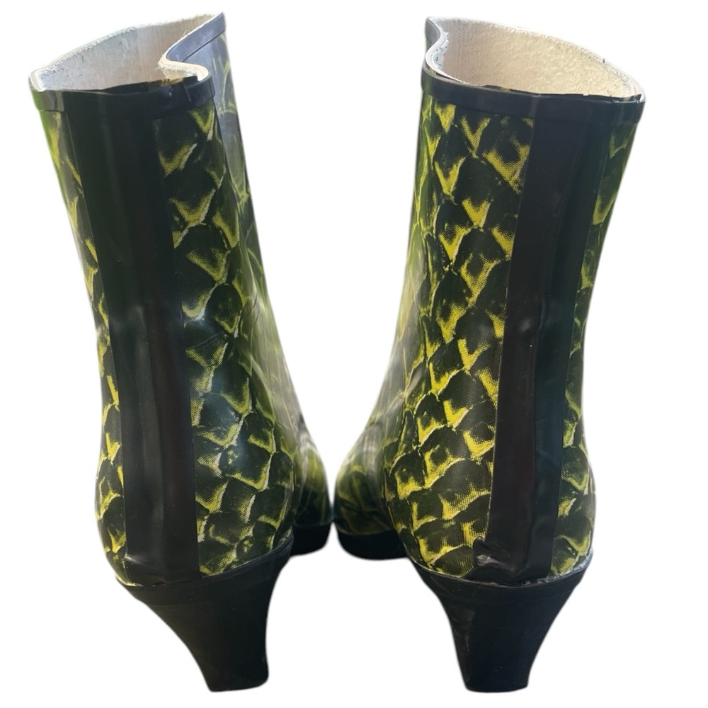 Funky Cool Crocodile Pattern Women’s Rain boots - Size 9 - Picture 5 of 6